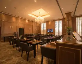 Premium Strato Hotel