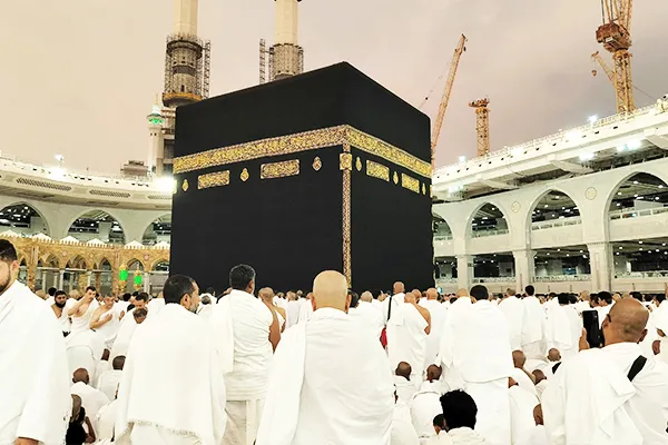 Special April umrah Deals from Makkah tours