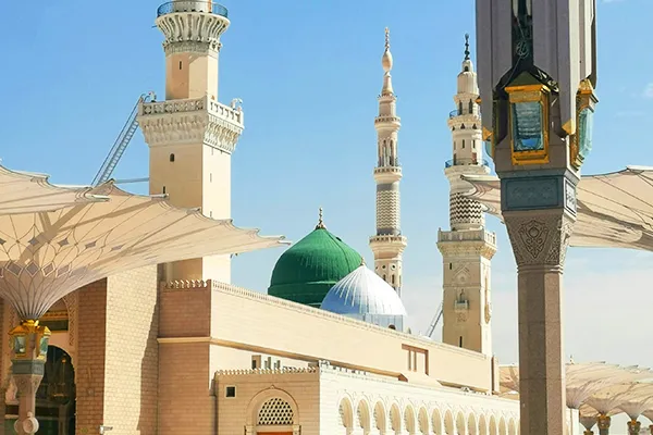 Vip April Umrah deals by Makkah Tour