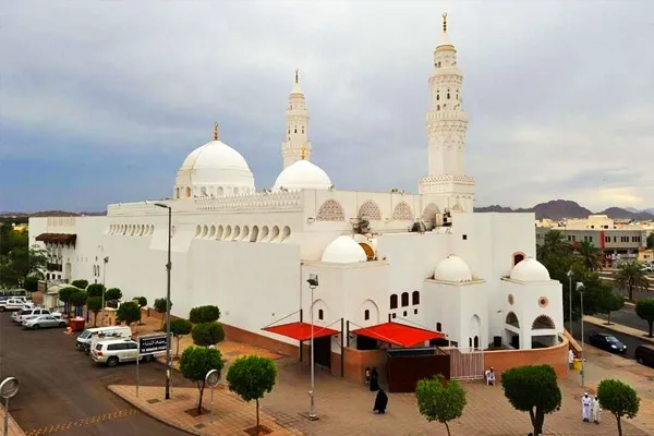 Vip birmingham Umrah deals by Makkah Tour