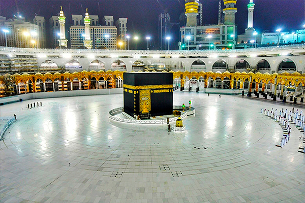 Deluxe blackburn Umrah packages for UK Travellers