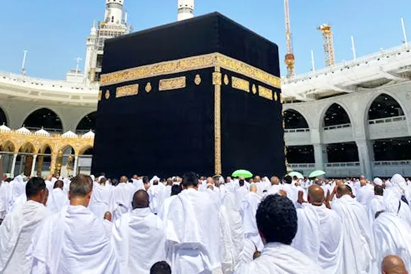 Deluxe London Umrah packages for UK Travellers