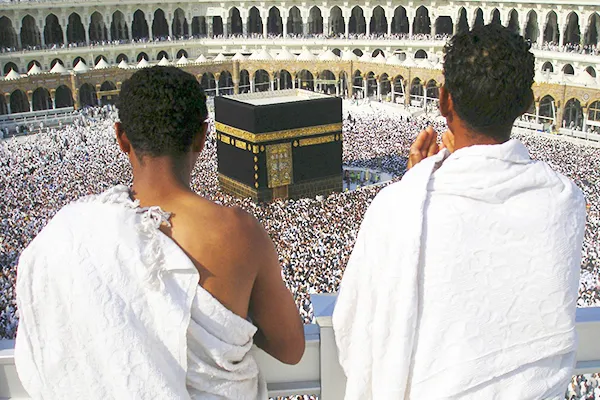 Deluxe March Umrah packages for UK Travellers