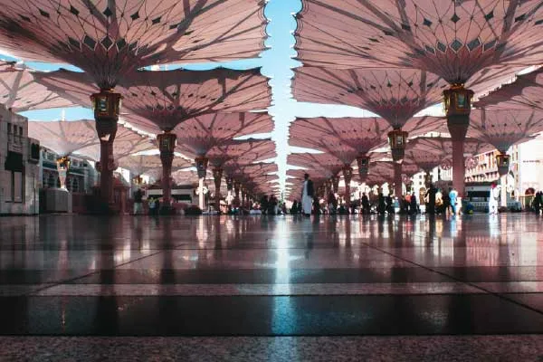 Deluxe November Umrah Packages